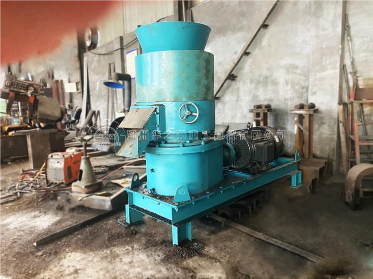 新平模擠壓造粒機(jī).jpg